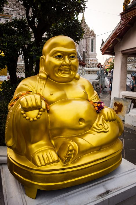 Gros Bouddha doré